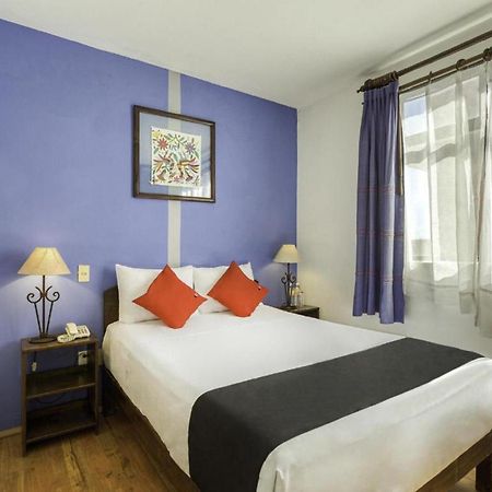 Capital O Parador Crespo Hotel, Oaxaca Экстерьер фото