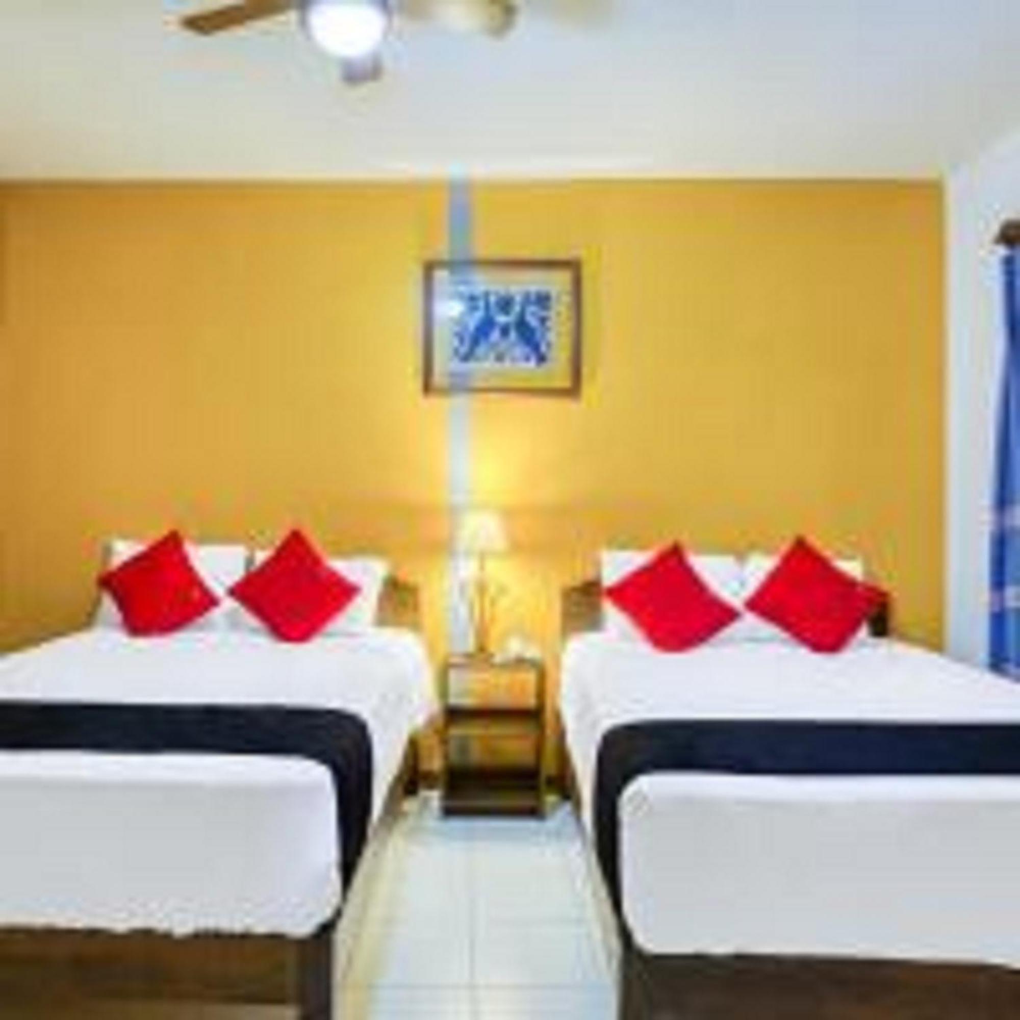 Capital O Parador Crespo Hotel, Oaxaca Экстерьер фото