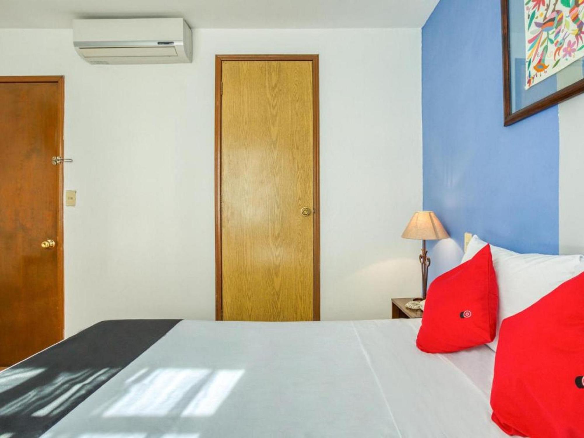 Capital O Parador Crespo Hotel, Oaxaca Экстерьер фото