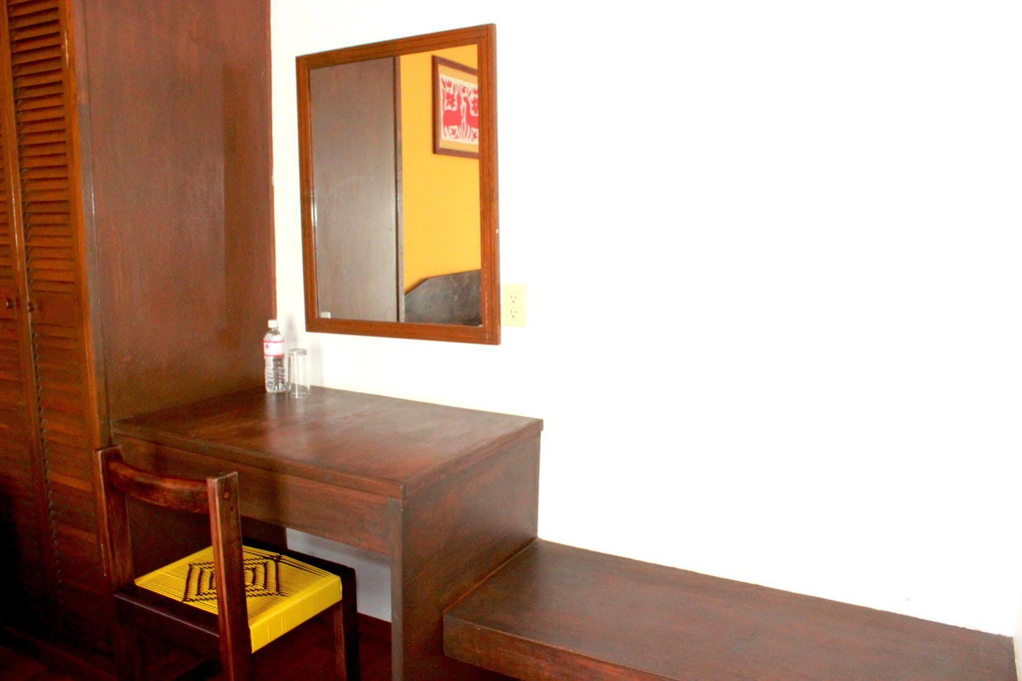 Capital O Parador Crespo Hotel, Oaxaca Экстерьер фото